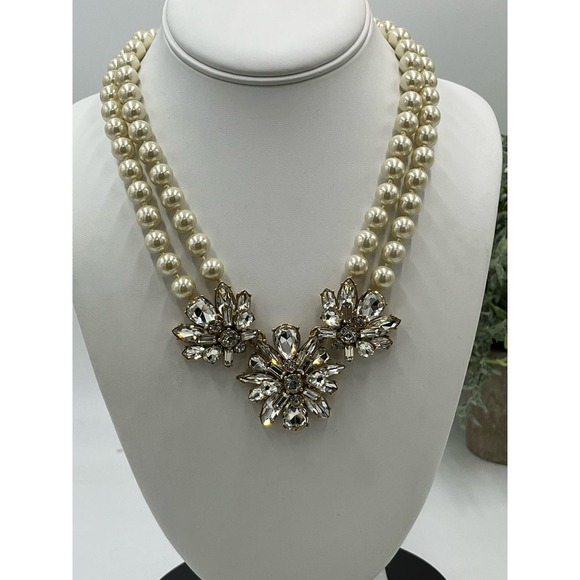 J. Crew Pearl and Rhinestone Cluster
Costume hand knotted Statement Necklace - Picture 1 of 14